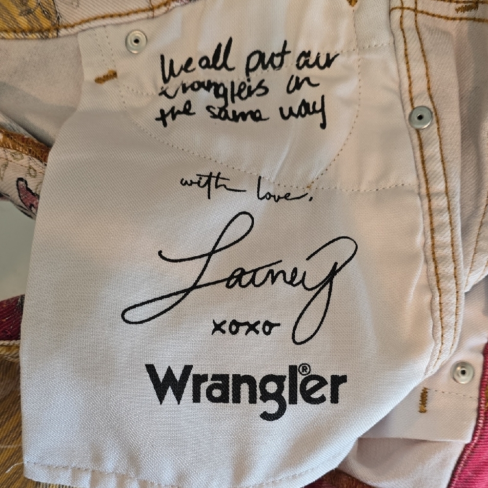 Wrangler X Lainey Wilson Story Teller Patchwork Flare Pants - Picture 8 of 8